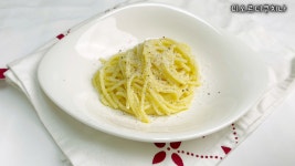 버터와 치즈로 만드는 알프레도 파스타