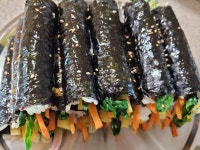 멈출수 없는 매력적인 맛 꼬마김밥 만들기