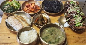 온 가족이 함께 한 건강밥상