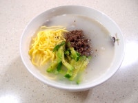 #설날요리 #떡국만들기 #사골곰탕떡국만들기 #떡국고명만들기 #소고기볶음 #애호박볶음