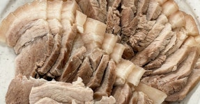 앞다리살 수육 맛있게 삶는법 / 돼지고기 수육 삶는 시간 재료