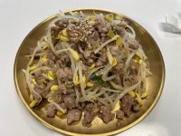 아이들이 밥 두그릇씩 먹는 돼지고기 콩나물무침 만들어 봤어요.