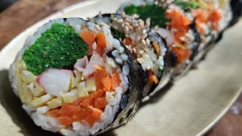 봄소풍 떠나볼까요? 봄나물 김밥