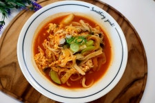얼큰 칼국수 끓이는법 추천 장칼국수 레시피 채식 요리
