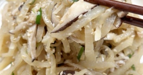 버섯무나물 고급 한정식집 반찬 뚝딱 완성! 무나물 만들기