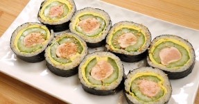 명란오이김밥 아삭아삭한 오이가 통으로 들어간 김밥