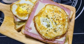 홈카페 브런치 바질햄치즈달걀토스트 만들기