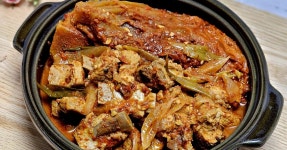 요리초보도 쉽게 돼지갈비김치찜 레시피 묵은지 돼지갈비찜 만들기