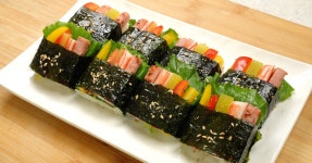 도구 하나로 김밥 비주얼이 달라집니다 예쁘고 간편한 김밥 꿀템