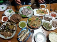 오늘 친정집 저녁만찬입니다~~늘 추석당일날 가는데 이번은 친정먼저 낼 시댁가려구요~~여러분 해피추석보내세용^^ 