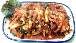 쭈닭이예요 주꾸미의탱글함이 보이시나요 맛있답니다 카톡2449888 핸01023693622 