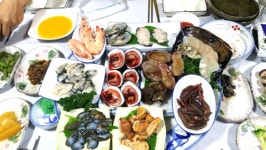 남원 동해수산... 한상에 12만원~스끼가 더 푸짐해요. 남원 광한루에 가서...구경하시다가 회가 드시고 싶으시면 가보세용... 