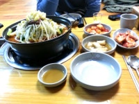 살려니 다 비싸네요 동네마다 맛있는 감자탕집이 있겠지만 전요기 오면 좋더라고요 낼이면즐건 주말이네요 즐건 주말 보내시고 마지막 토욜도... 