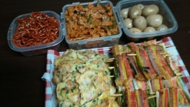 딱히 해드릴 선물이없어 용돈&반찬해서 목포에있는친정갑니당^^ 부족한요리솜씨로노력했는데~ㅋ 엄마가좋아하시겠죠? 