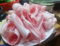 오늘 저녁식사는~~😆😆😆 칠우대패삼겹살~~~~역시👍👍 꼬기는 언제 먹어두 조타👌👌👌👌 사이다 먹어는디 취한다~~😓😓😓 지화자~~조타... 