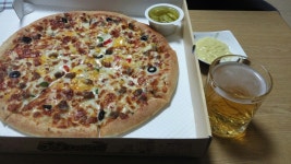 소주한잔하고피자먹고싶다했더니딸램이59쌀피자시켜줬어영~^^ㅋ맥주한잔더해야겄어여~😊😊😊 