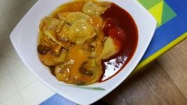 야식드세요 멍게랑 핫도그ㅎ 저 핫도그 요기서 유명한?ㅎ 올바른인데 맛난네요ㅋㅋ 소세지가 맛있어요ㅎㅎ 