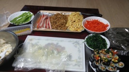 오늘아침2차전김밥말기들어갔어여~이제서울본가갔다충남공주들려서~조치원갔다올께여~오늘도즐거운하루되세여~😊😊 