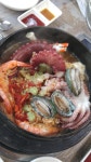 가족들과 저녁식사~~ 해물탕과 아구찜^^ 돌솥밥과 누룽지 까지 깨끗히 비우고 돌아왔어욤~ㅋ 굿밤요~~^^* 