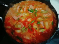 저번주에 먹은 스팸참치김치찌개랑 엄마가주신 옻순으로 반찬만들고 소고기무국끓였어용ㅎㅎ 옻순은 삼겹살먹을때 구워먹으면 짱인데ㅠㅠ... 