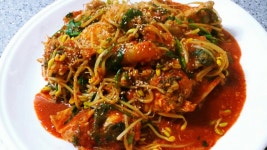 아구찜^^ 살아있는 주문진에서 아귀를 사다가 했는데요 난생처음 도전했는데요 맛은 괜찮은편이었답니다^^ 