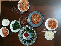 쌈다시마.콩불3가지후딱 만들어서친구.친구신랑님과맛나게흡입햇네요ㅎ 맛잇게먹어주고넘좋앗심ㅋ 앗~비빔국수사진이읍네요ㅋ 