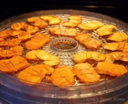 요즘 아시안 마켓에 가면 감이 풍년~~ 매주 큰 놈으로다가 선별해... 오랫만에...할아버지닭집으로 고고고~~ KFC에서 매운제품이 나왔다 해서... 