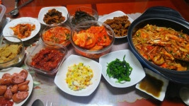 밥상에서 소주찾다 쫒겨날뻔했다죠 ㅎ 이따 야식이랑 한잔 하게해줘야될듯해요 마카롱 만들어 다시 찾아오겠슴당 모두 행복한 저녁 보내세요~~~~~ 