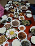 간만에밥상올리네요~낼모레신랑생일인데오늘막내이모랑언니네와서생일밥먹어요~열심히한다고했는데막상차려보니별거없네요... 