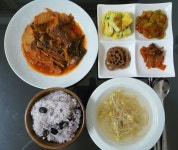 고등어김치찌게해서~저녁먹네요~~맛난저녁들드시고~즐밤들하삼~^^♡ 