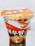 만레 김밥명인 흉내 낼려니 안되네요~ 딱 3줄 싸서 새우탕컵면이랑 먹어요~ 컵면 안좋아하는디~ 있는거라구는 ~ㅋ 촌아짐.애나 따라쟁이 기냥 포기... 