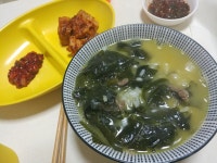 제몫이라죠..ㄷㄷ 계란말이는 내일반찬으로 꺼내서 먹어야겠네욘ㅜㅜㅎㅎ 오늘도 아침맛있게 드시궁 좋은 하루되세요~~^..^ 