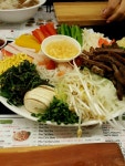 오랫만에 가락동으로 넘어와 베트남쌀국수 포하임 월남쌈. 한달만에 먹는거라 맛있네요 일단 맛있게