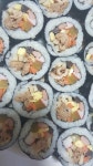 오늘 저녁은 김밥 어제도 김밥ㅎㅎ 어제는 현미밥에 말아서 먹고 오늘은... 늘 저럼ㅎ 맛저들 하세요 또 먹고 꽃구경함서 아지랑 엄마랑 산책갑니다 