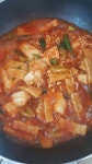 간식으로 납작 당면 넣은 떡볶이 저녁은 돼지고기 넣은 김치찌개랑돼지불백 먹고 엄마랑 오빠가게 가서 커피한잔 마시면서 야간 벚꽃보고 왔네요... 