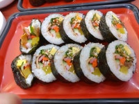 오늘 아침은 이른아침으로 김밥집가서 냠냠😊 남친오늘... 😒 가린게 더 얄밉..ㅎㅎㅎ 그래도 맛있게먹었네요~^.^ 오늘도 좋은하루되세욧 