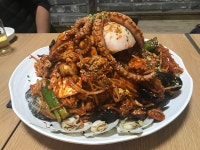 해가든 푸짐한 해물찜! 엄청나게 푸짐하네요. 맛도 있고 먹어도 먹어도 줄지 않아요... 