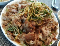 오늘은대패삼겹으로시작했어요~요거하나면반찬하나필요없죠~~^^ 즐저하세요~~소주도 한잔 