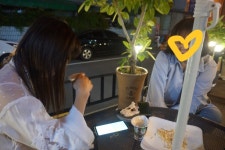 어제 친구 엄마 허리수술하셔서 친구들끼리 병문안 갔었어요.부산온천장 우리들병원요. 김해와서 다들배고파서 난 머리아프고 친구는 당떨어져... 