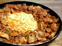 김치치즈만두삼겹찜 