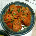 고기 순이 돌이~~묵은지넣고 돼지고기찜요~ 나물 좋아하는 난 콩나물~시금치무치고~ 양배추볶음이랑~달래장해서 마른김에 싸먹어용~~♡ 