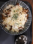 먹은것 자랑입니다. 동경규동 처음 갔는데 맛있어서 앞으로 자주 갈거 같아요. 한번 갔지만 맛집 등극입니다. 매운치즈규동 맛있어요 
