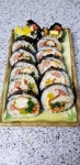 오늘은 김밥이~~치돈 김밥 치즈돈까스 오랜만에 사서 생각난 김에 넣고 말았는데 괜찮더라구용~~♡♡♡ 