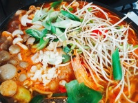 대구 매운탕  정말 없는게 없는 멕시코.싱싱하고 살 오른 대구와... 거기에 수북히 콩나물 올리니 더 올리라며 신랑이 한줌 더 추가하고 칼칼하고... 