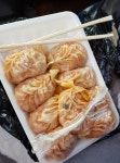김치만두 꼬마김밥👍 횟 편육~오랜만에보는 맑은하늘인거같아 요 놓칠세랏 찰칵찰칵 찍어네욤📱🤗~~~맛있겡냠냠 먹었네요 