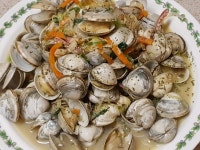 물총조개 통영 자연산 3kg+500g 만원 하길래 샀는데 조개가 어찌나 뻘이 많던지..해감하다 죽는줄 막노동 끝에 조개술찜을 해봤어요. 살이 통통... 