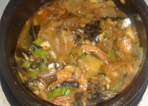 멸치된장찌개와 프렌치토스트 후식 ㅎㅎ 프렌치토스트 위에 뿌린... 협박도 죄지만 수십년 하지말라고 반복해도 계속하면 이게 과연 누구죌까요? 