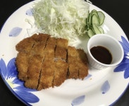 바쁜하루 보내고 , 아이들이 먹고 싶다는 톤카츠 만들었어요~^^ 맛있게 잘 먹어줘서 너무 고맙네요!😘 이제 샤워 시켜서 재우려고요.😴 잠이... 