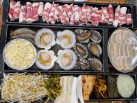 맛있는 삼합구이~~ 드셔보시길 엄청엄청 권장!! (대천해수욕장에서 좀 떨어진 데에 맛집 많음) 
