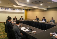 야놀자·여기어때, 입접업체 6300곳 수수료 10% 깎아준다…‘플랫폼 자율규제 최초’- 헤럴드경제 야놀자·여기어때, 입접업체 6300곳... 